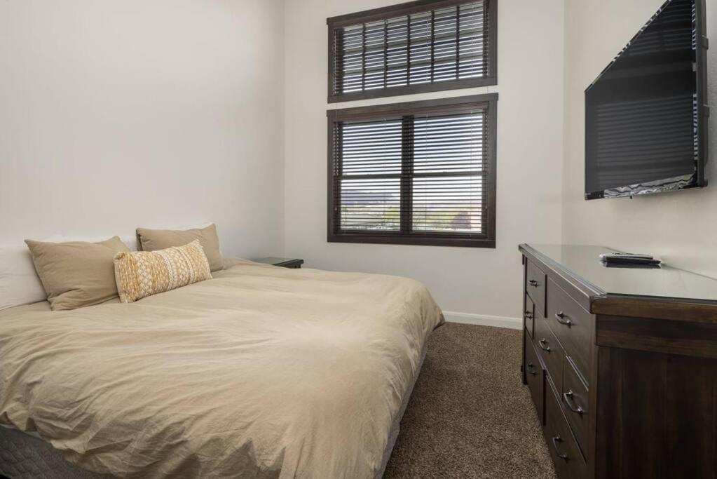 Luxury Downtown Rental - La Dolce Vita Villa #3 Moab Extérieur photo