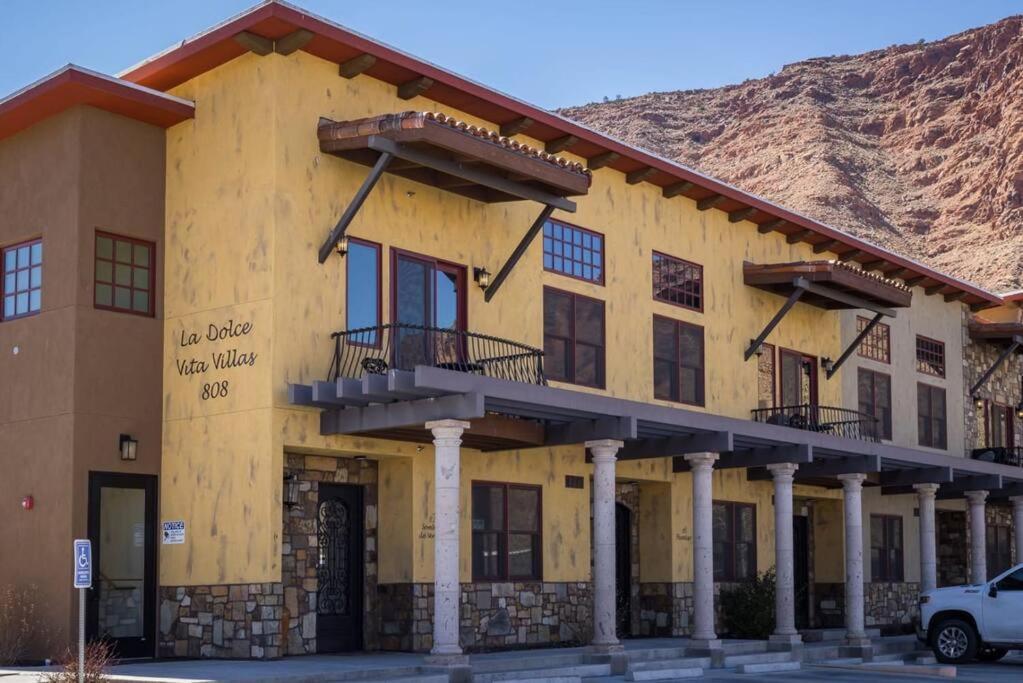Luxury Downtown Rental - La Dolce Vita Villa #3 Moab Extérieur photo